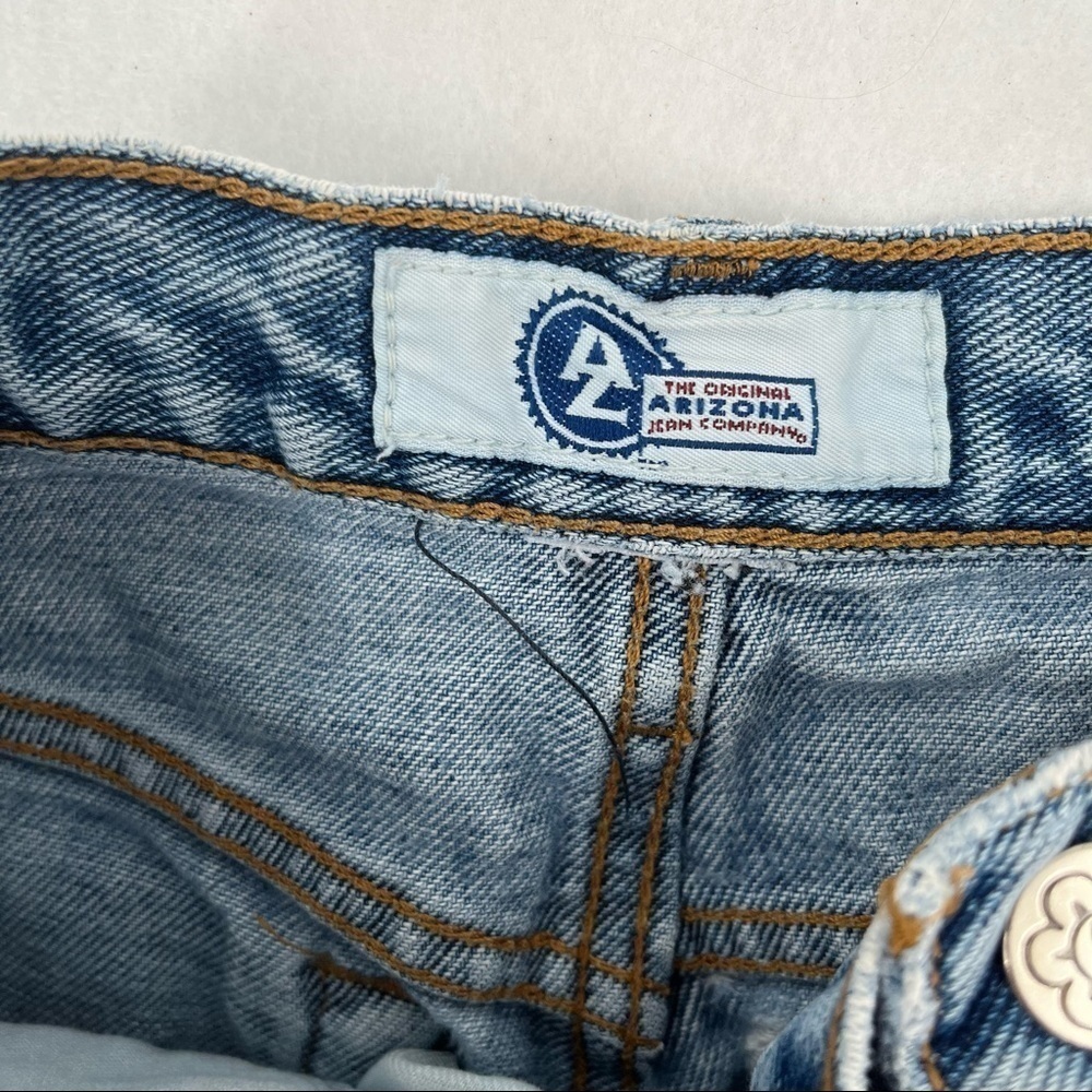 ARIZONA JEAN Company Juniors Jean Shorts with Flower accents Vintage  size: 3 - Picture 3 of 7